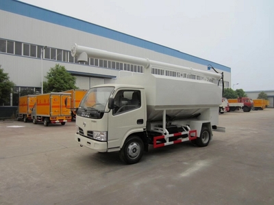 遼寧散裝飼料運(yùn)輸罐與散裝飼料車(chē)的應(yīng)用與優(yōu)勢(shì)分析