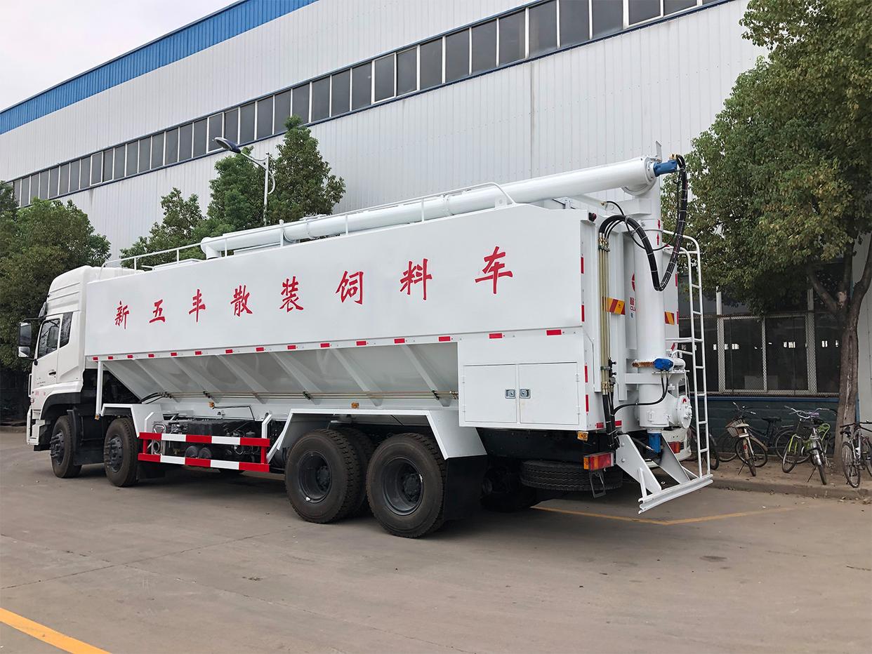 山東20噸飼料車(chē)散裝飼料運(yùn)輸全流程解析